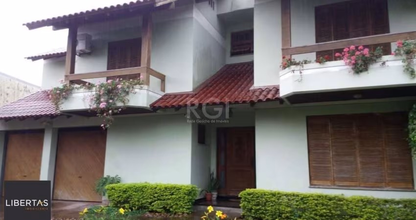 Casa para Venda - 432m², 3 dormitórios, 1 vaga - Tristeza