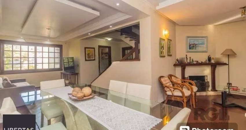 CASA | SOBRADO | ESPAÇO GOURMET | PÁTIO COM PISCINA | BAIRRO CRISTAL | ZONA SUL