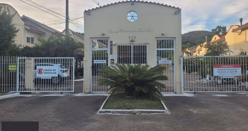 Casa de Condomínio em Hípica