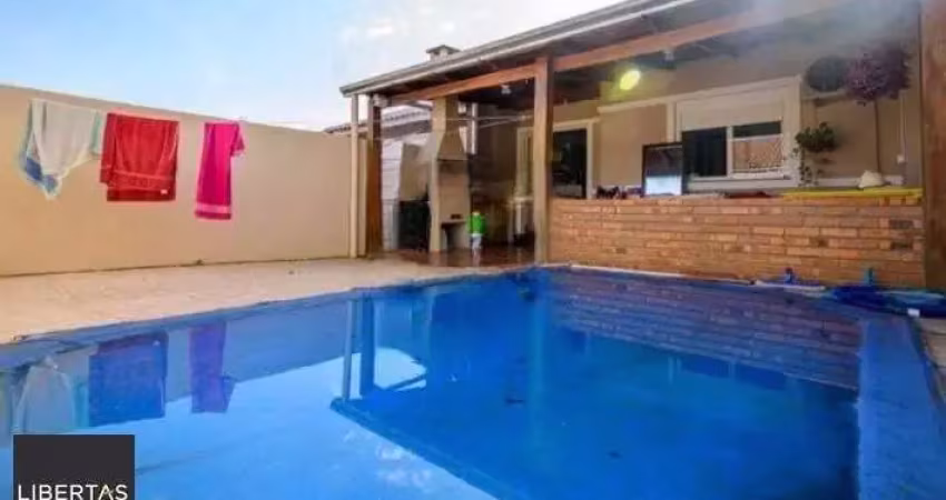 Casa com piscina no bairro Hípica - Moradas do Sul