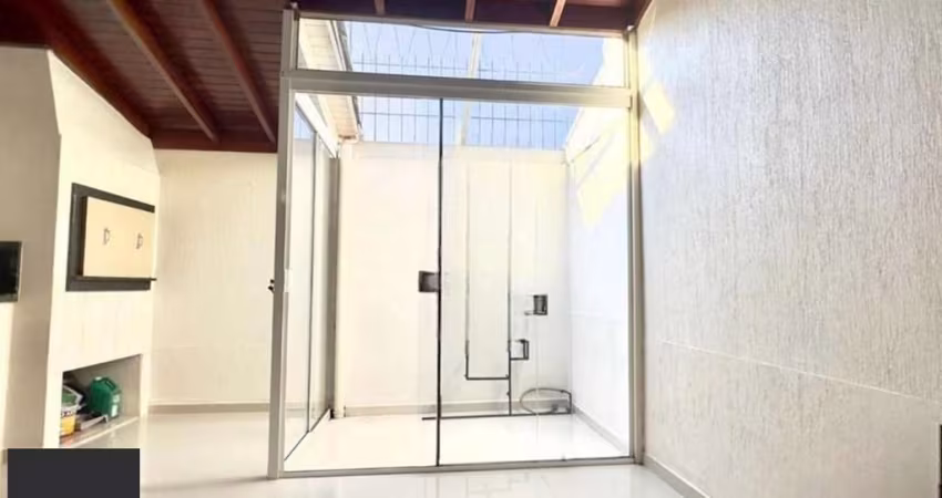 Casa em condominio , 2 dorm, 1 vaga, bairro Sarandi, condomínio Acapulco.