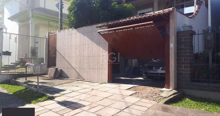 Casa no bairro Vila Nova - 3 dormitórios