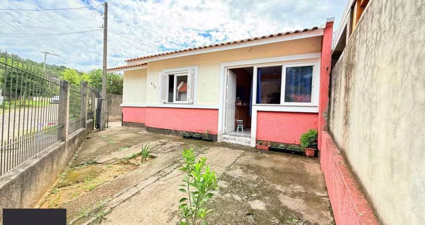 Casa no bairro Hípica - 2 dormitórios