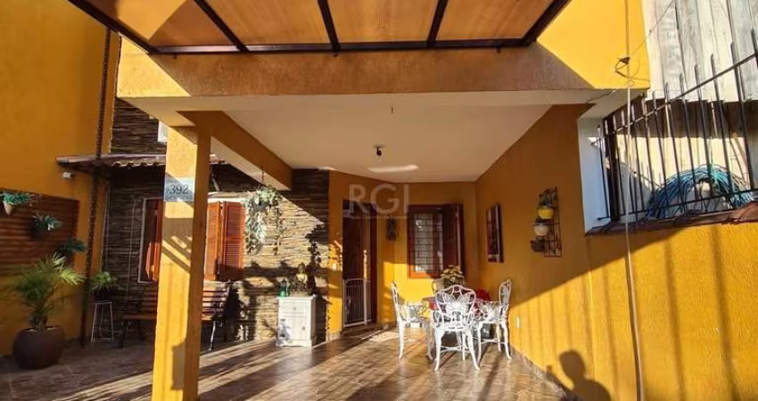 Casa no bairro Hípica - 4 dormitórios