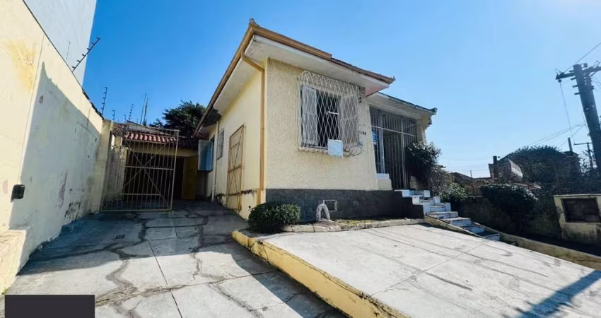 Casa no bairro Gloria - Av. Osca Pereira