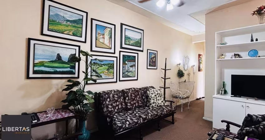 Apartamento 2 Dormitórios de Frente e com sacada