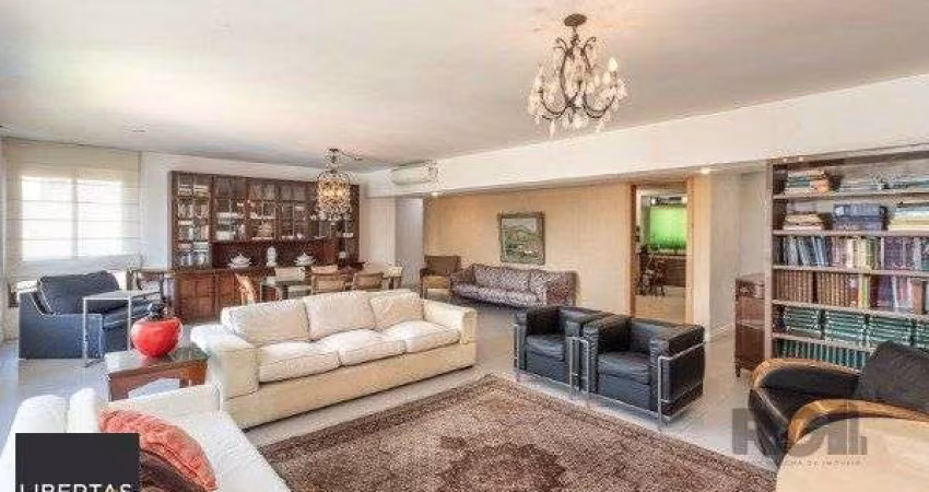 Apartamento de 3 dormitórios (sendo 3 suítes)bem localizado, no bairro Auxiliadora em Porto Alegre-RS.