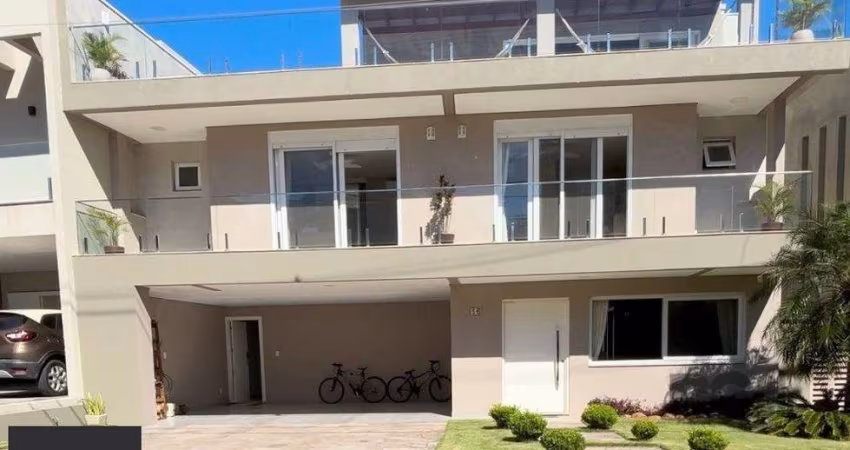 Casa de Condomínio em Hípica