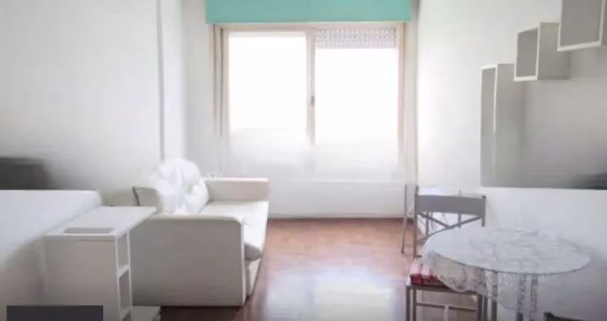 Venda apartamento de 1 dormitório no bairro santa cecília/rio branco, em porto alegre/rs.