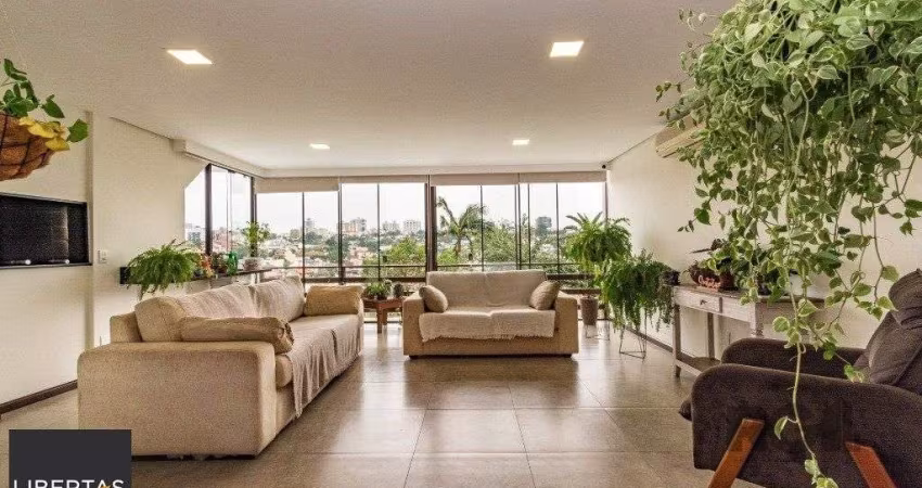 Casa de 484m², 4 dormitórios, 8 vagas no bairro Chácara das Pedras!