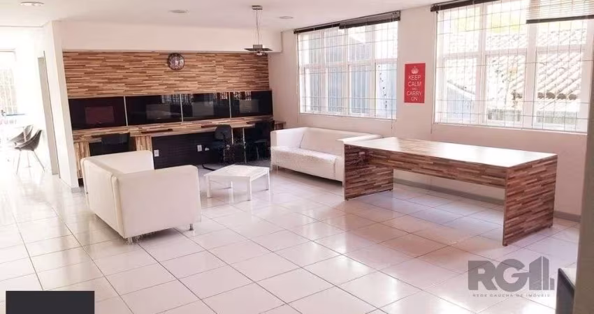 Casa comercial com 12 dormitórios no bairro Teresópolis