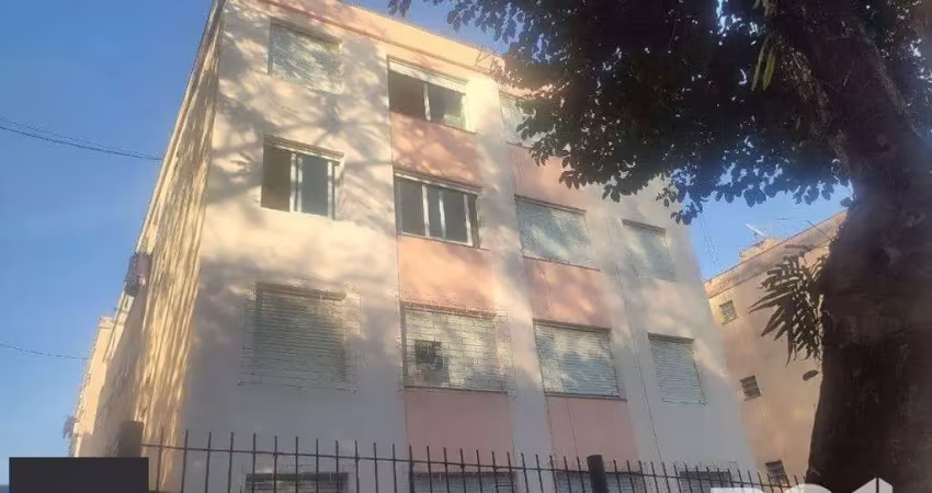 Apartamento reformado com 2 dormitórios 55m² privativos, com vaga no bairro leopoldina