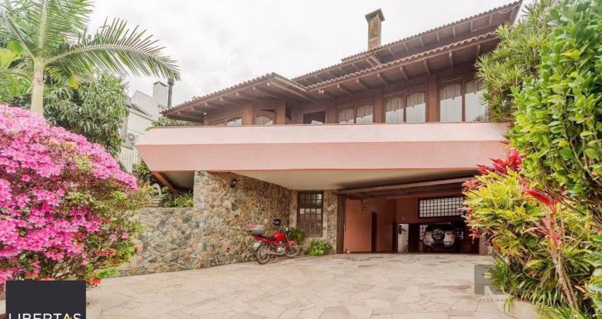 Casa para Venda - 646m², 4 dormitórios, sendo 2 suites, 4 vagas - Jardim Isabel