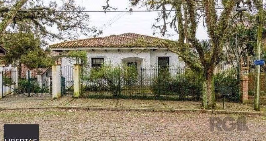 Casa com 3 dormitórios, 153 m² no bairro Vila Conceição, zona sul de Porto Alegre/RS.