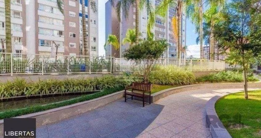 apartamento de 3 dormitórios, com 3 suítes no bairro Menino Deus