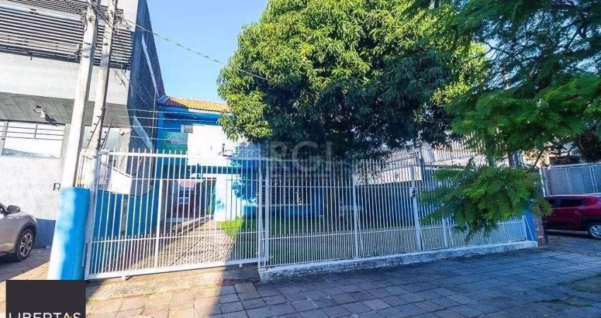 Casa com 9 dormitórios no bairro São Geraldo, pode ser comercial