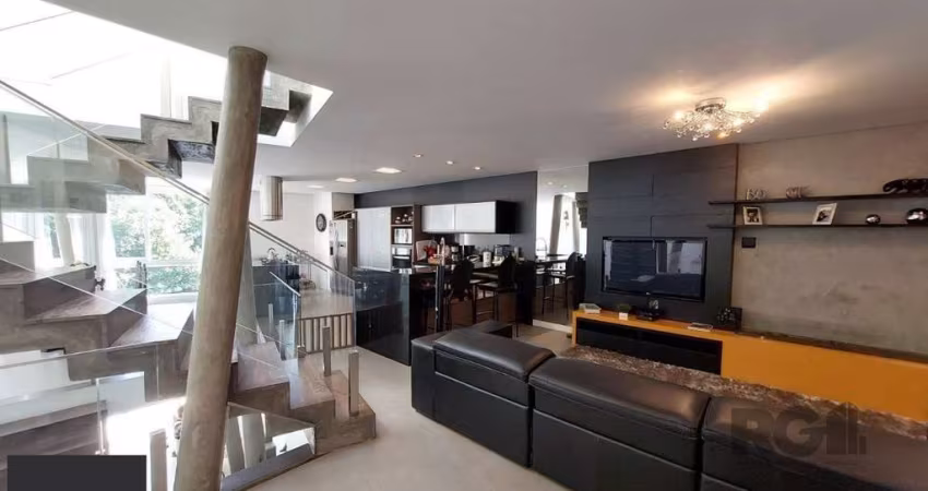Casa para Venda - 296m², 3 dormitórios, sendo 1 suites, 3 vagas - Vila Nova, Porto Alegre