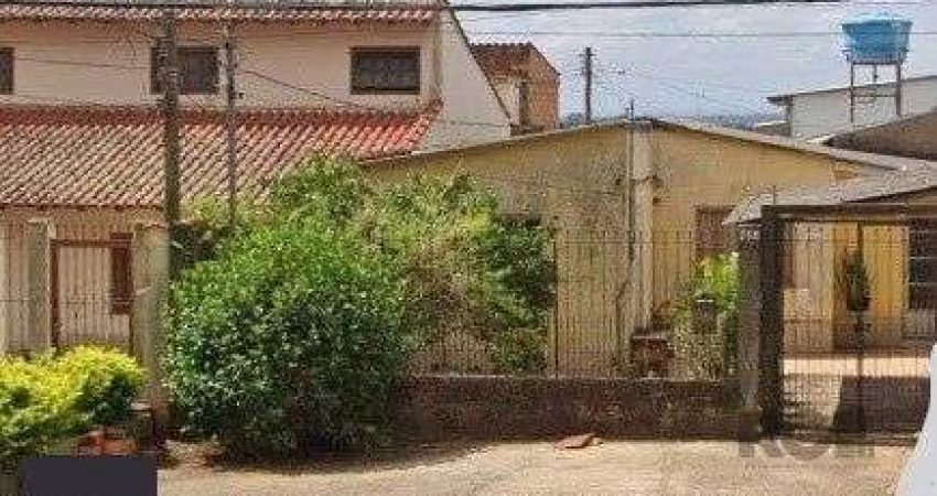 Casa a venda no bairro Alta Petropilis com 100m²
