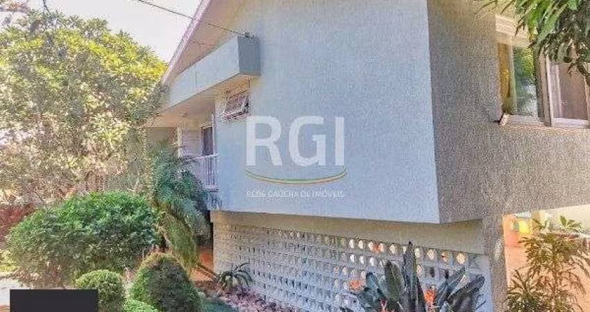 Casa para Venda - 500m², 6 dormitórios, sendo 6 suites, 8 vagas - Boa Vista