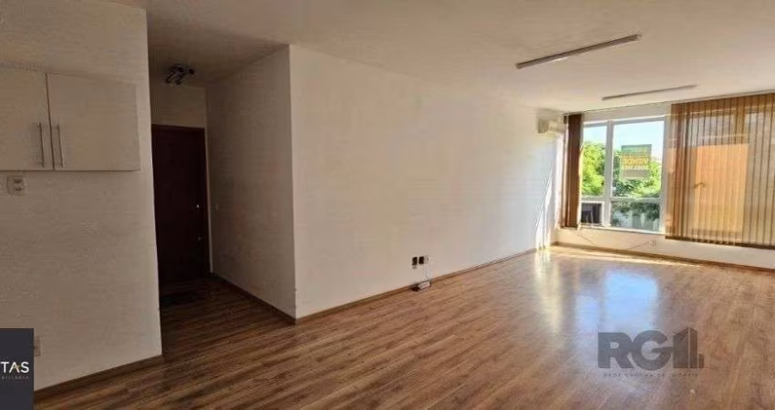 Excelente sala comercial de 45m² privativos.