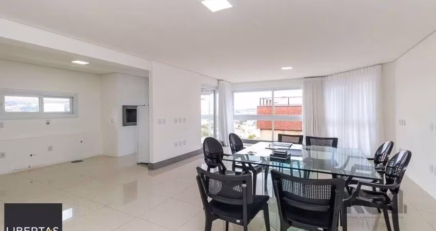 Excelente cobertura de 238m² com 3 dormitórios e 2 vagas.