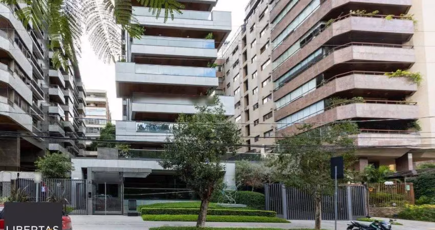 Apartamento mobiliado, com cerca de 256,42m² privativos e com 3 suítes,