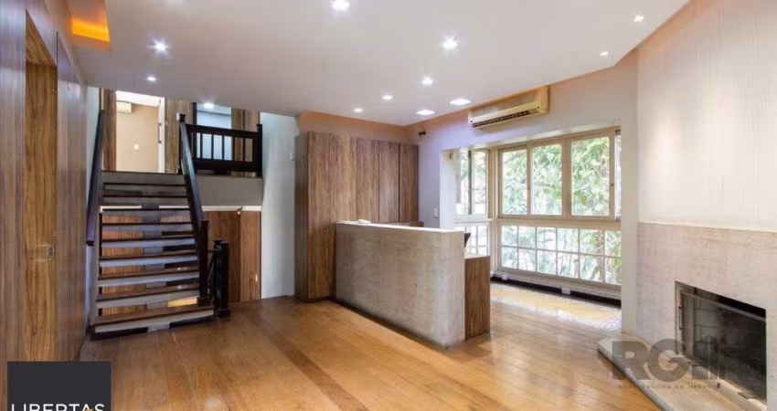 Excelente casa comercial com aproximadamente 300m² de área construída