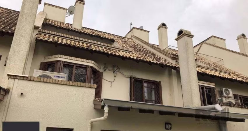 Casa de Condomínio em Vila Assunção