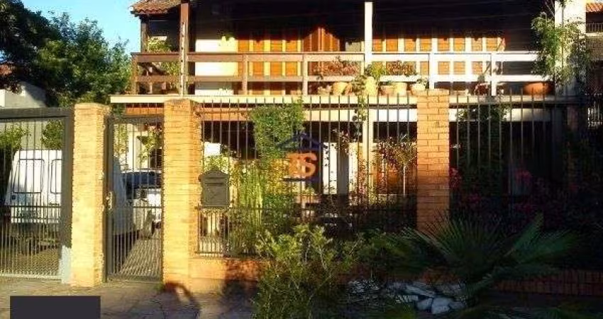 Casa para Venda - 373m², 3 dormitórios, sendo 1 suites, 3 vagas - Serraria