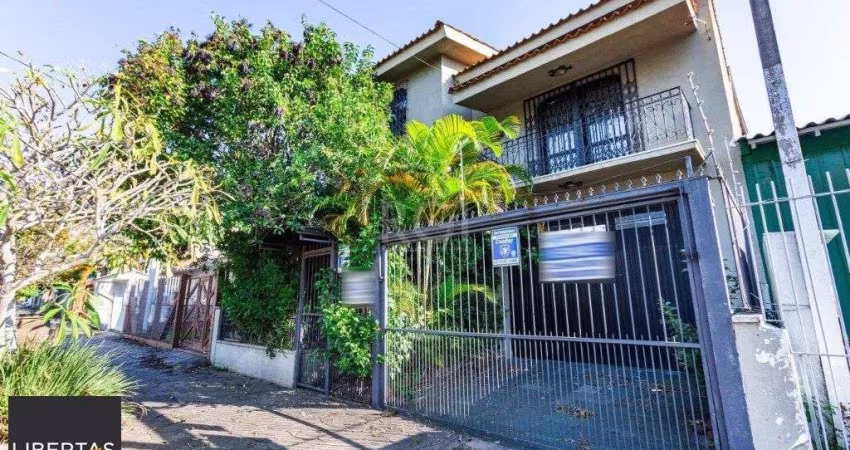Casa para Venda - 500m², 3 dormitórios, sendo 3 suites, 4 vagas - Vila Ipiranga