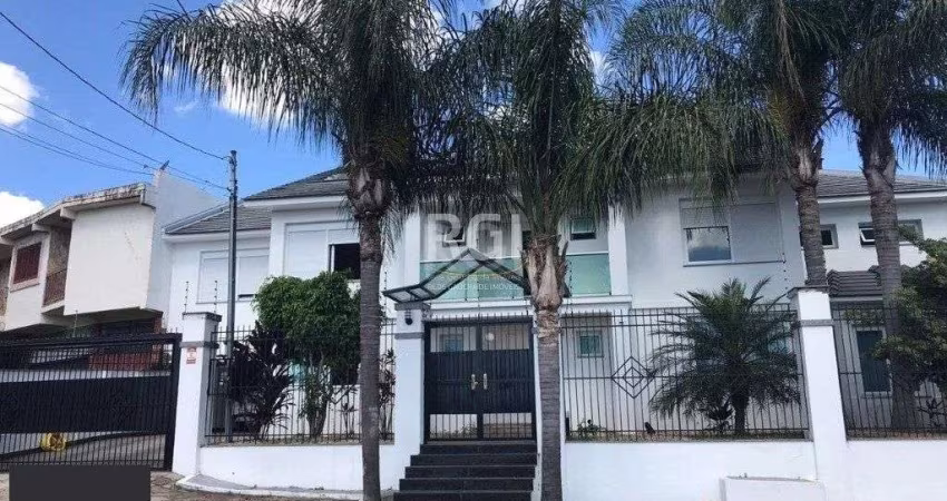 Casa para Venda - 319.25m², 6 dormitórios, sendo 4 suites, 3 vagas - Jardim Flor