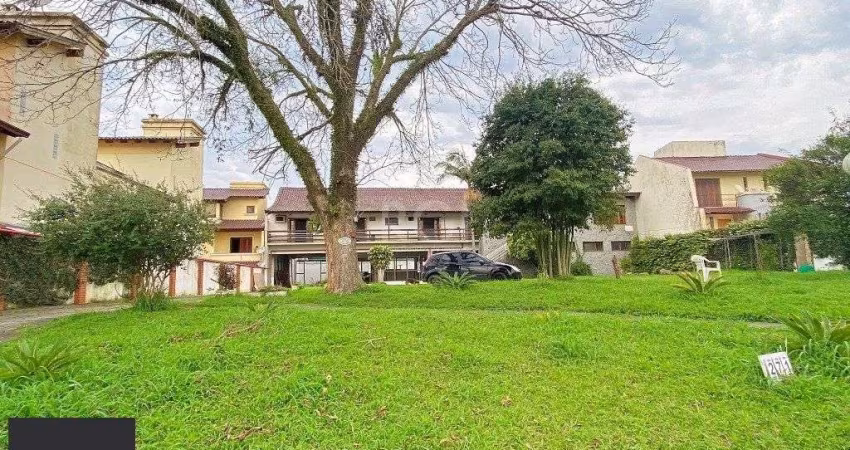 Casa para Venda - 840m², 7 dormitórios, sendo 3 suites, 8 vagas - Medianeira