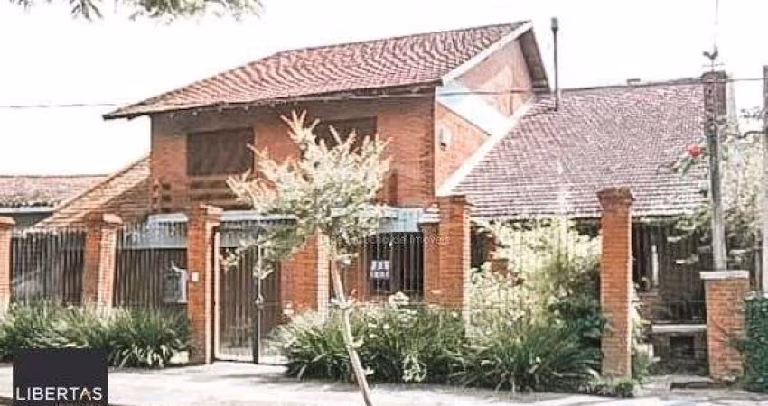 Casa para Venda - 404m², 4 dormitórios, sendo 1 suites, 7 vagas - Vila Assunção