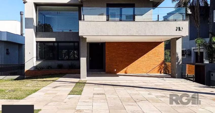 Casa Condominio para Venda - 349m², 3 dormitórios, sendo 3 suites, 2 vagas - Alphaville