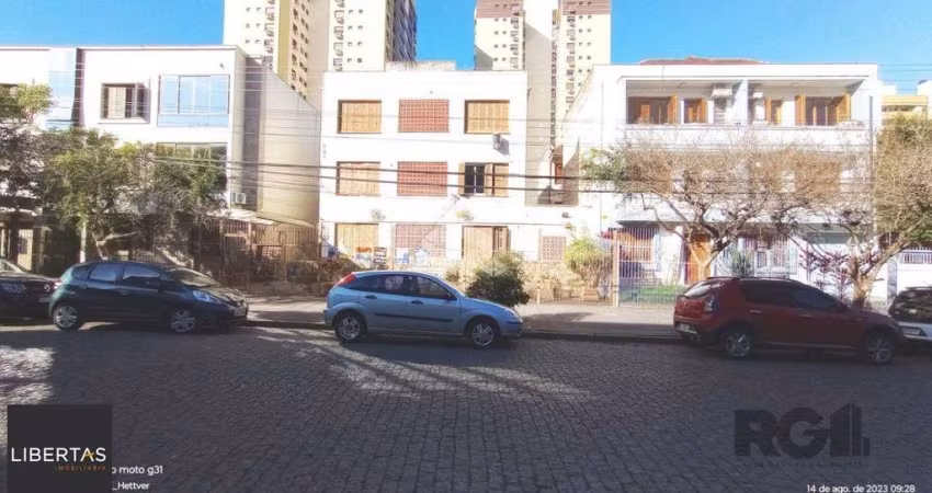 Apartamento de 01 dormitórios no Bairro Menino Deus