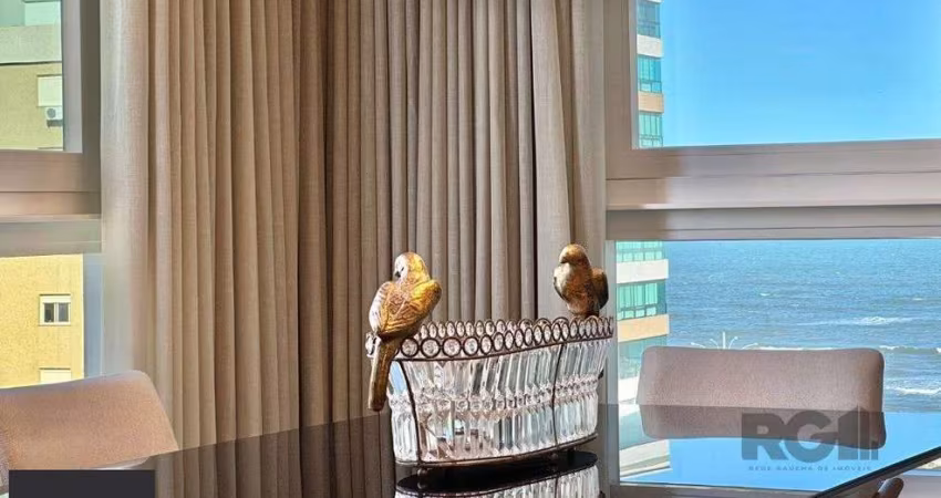 Apartamento fantástico com vista eterna para o mar!
