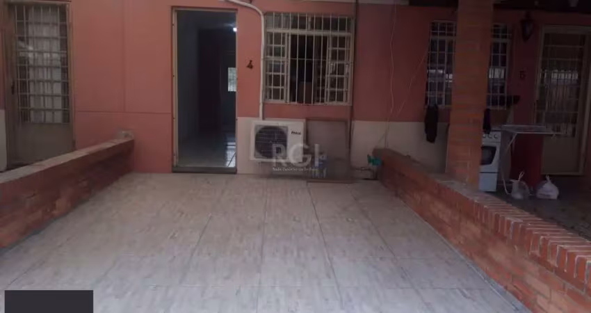 Casa com 2 quartos à venda na Avenida João Antônio Silveira, 885, Restinga, Porto Alegre