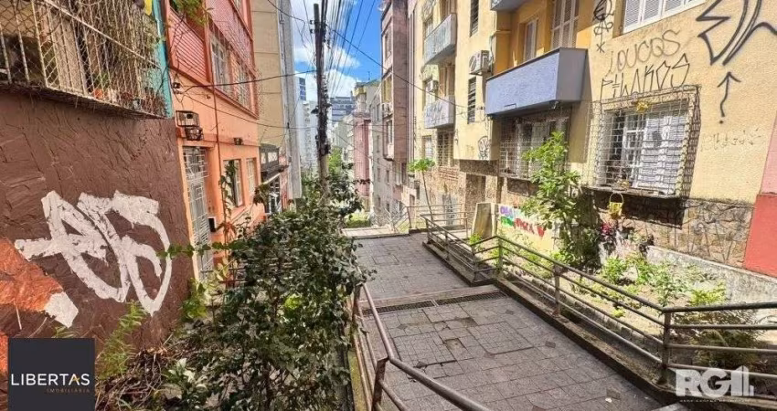 APARTAMENTO 1 DORMITÓRIO NA VINTE E QUATRO DE MAIO - RP390785.