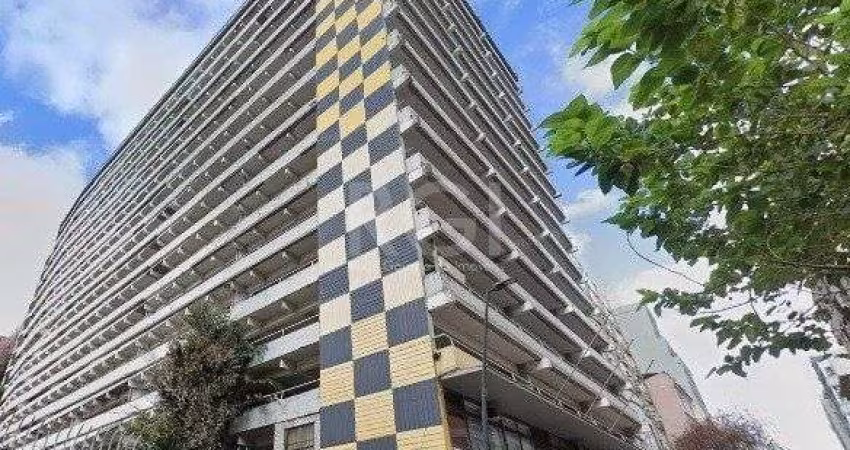 Ótimo box de garagem no Centro Histórico próximo a rua Caldas Junior.