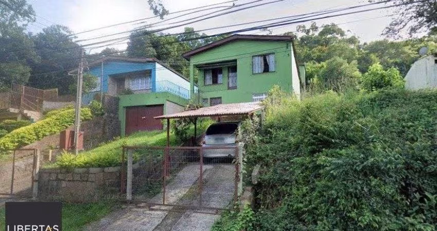 Casa 280m² - 5 dormitórios, 4 banheiros, 2 vagas no bairro Cascata