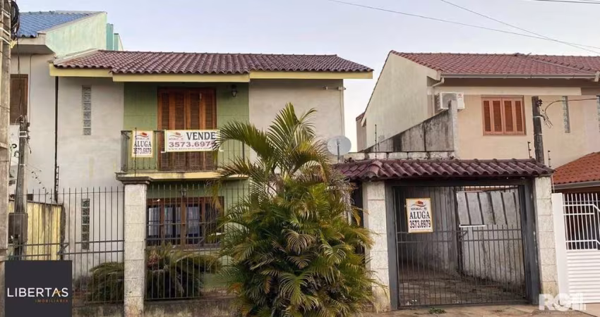 Casa à venda na Rua Martinho Lutero, localizada no bairro Harmonia em Canoas, RS