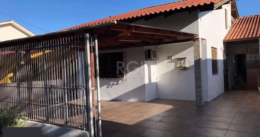 Casa para Venda - 300m², 2 dormitórios, 3 vagas - Nossa Senhora das Graças