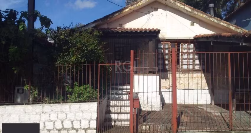 Casa para Venda - 176m², 4 dormitórios, sendo 1 suites, 2 vagas - Medianeira