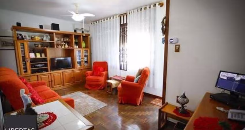 Casa 3 dorms  2 vagas Chácara das Pedras em Porto Alegre-RS