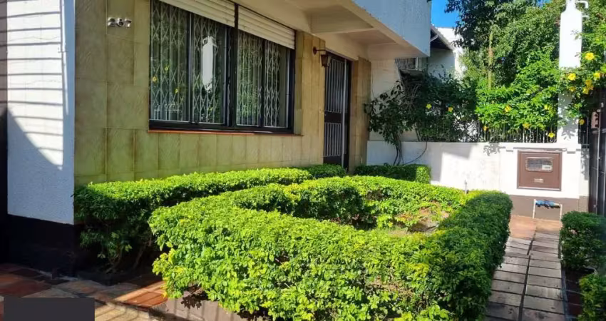 Casa com 3 quartos à venda na Avenida São Sebastião, 287, Nonoai, Porto Alegre