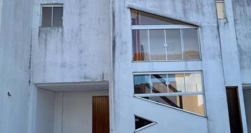 Sobrado 2 dormitórios à venda Restinga Porto Alegre/RS