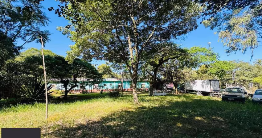 Área rural com 225,000m²