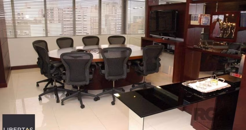 Conjunto comercial desocupado no Edel Trade Center