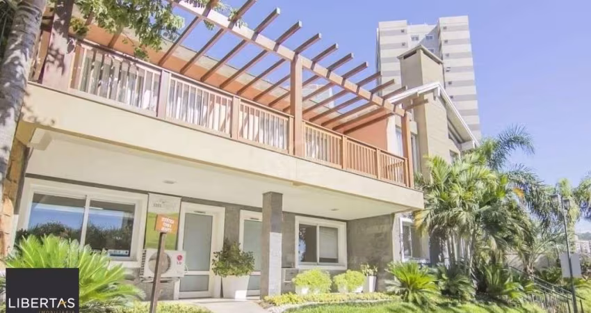 Casa Para Comprar  em condomínio com 5 quartos e 4 vagas no Jardim Botânico