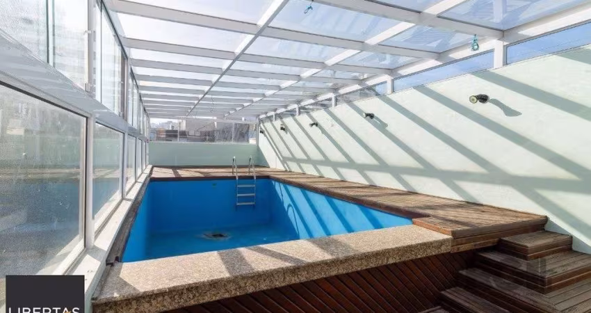 Casa incrível com 444m² privativos, para uso misto, residencial ou comercial.
